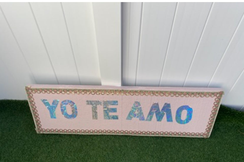 Yo te amo sign