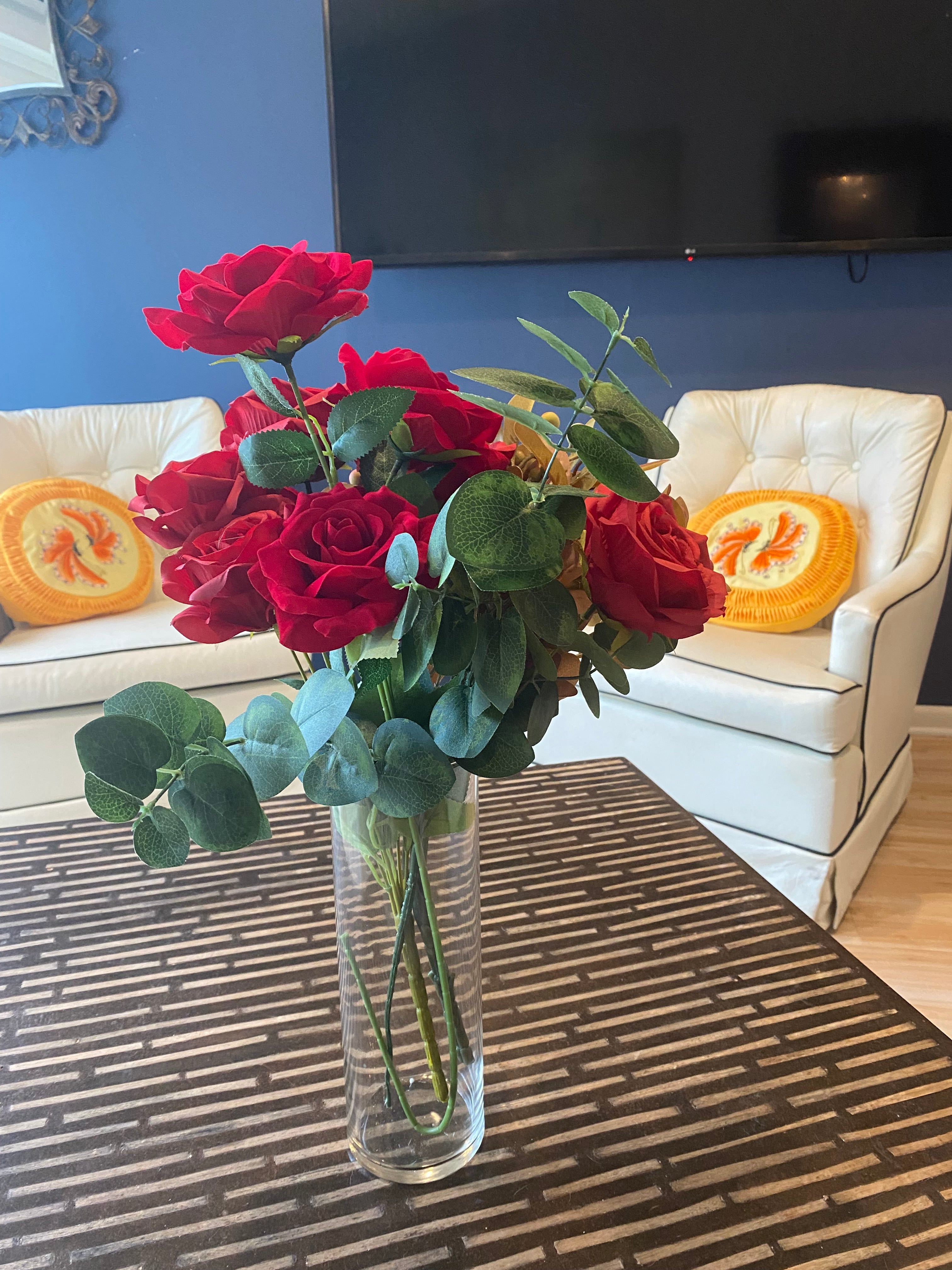 Red Realistic Roses Arrangment