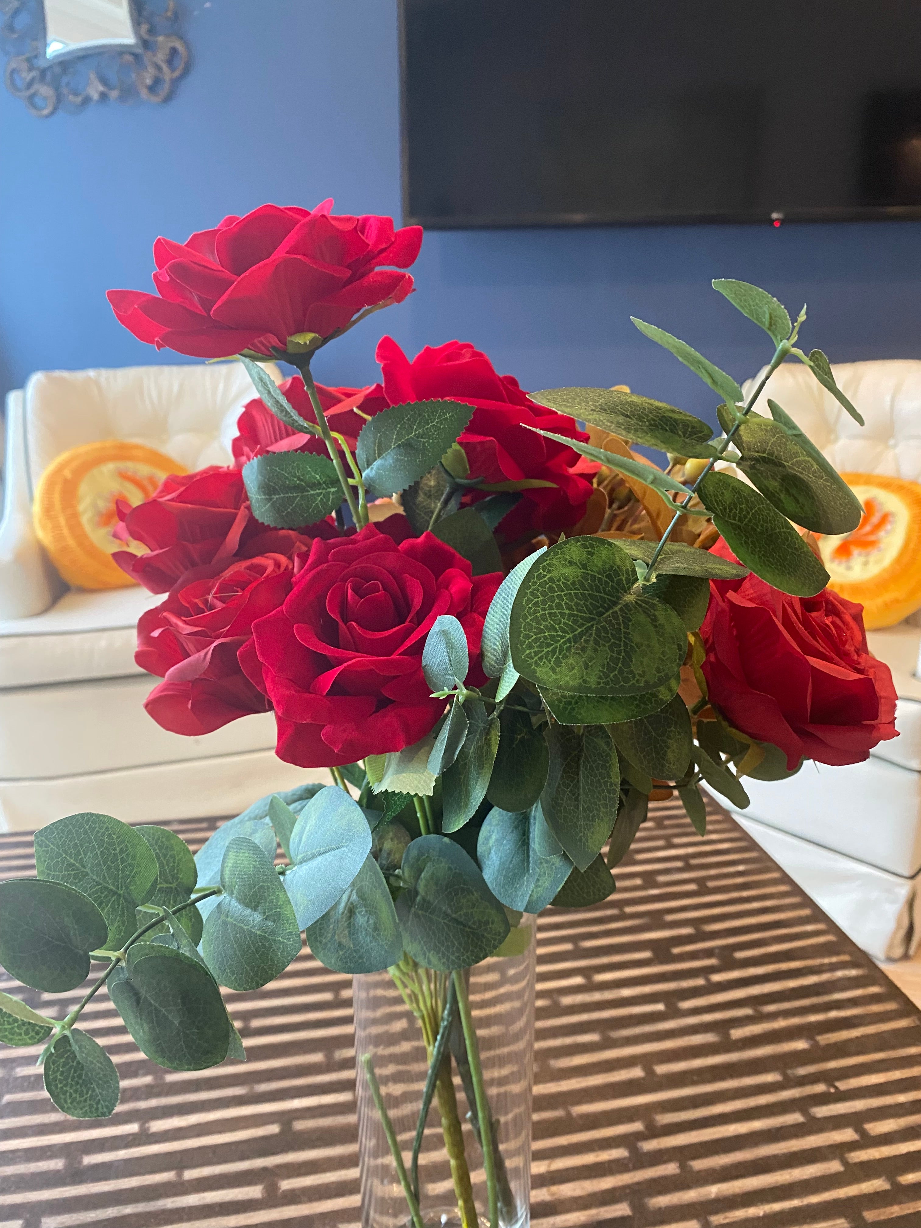 Red Realistic Roses Arrangment