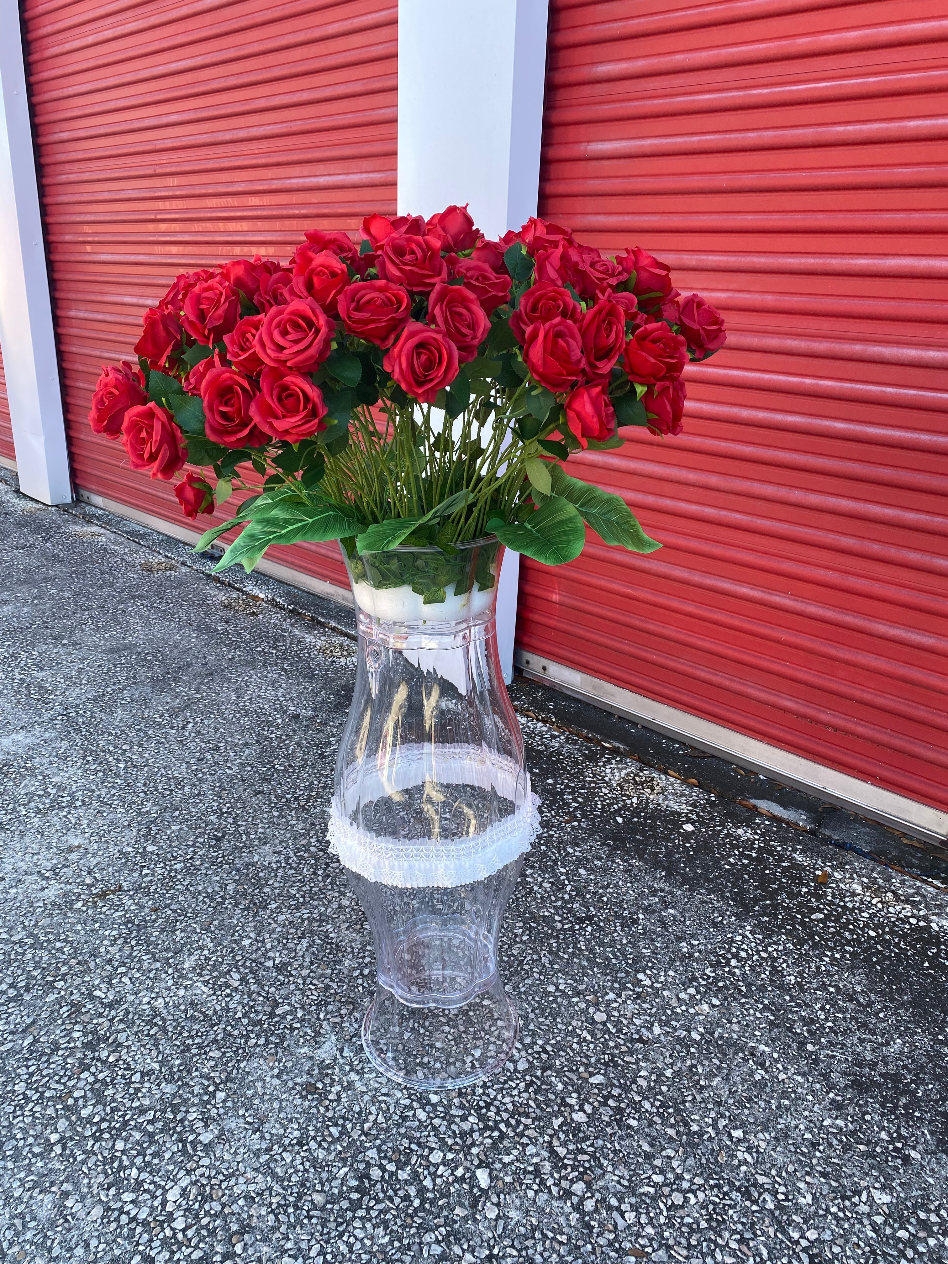 Full Rental Package: Celebration in Red, 48 items