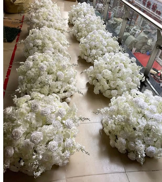 Bunch of white flowers